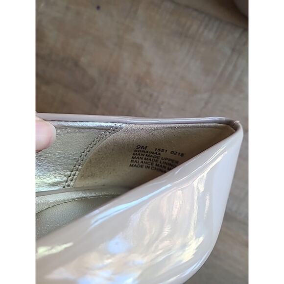 Bandolino “RAINAA” PU Patent Leather Peep Toe Slip On 3.5”‎ High Heel Pumps 9 M - Picture 6 of 6